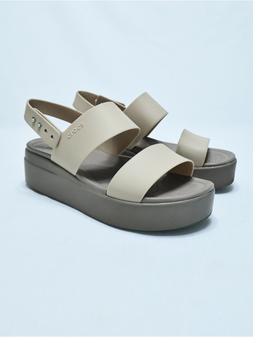 Crocs Women's Brooklyn Low Wedge Sandals LiteRide Platform Beige Brown